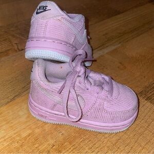 Nike Air Force 1  💜 Authentic Toddler Lavendar Sneakers Corduroy Size 5 💜